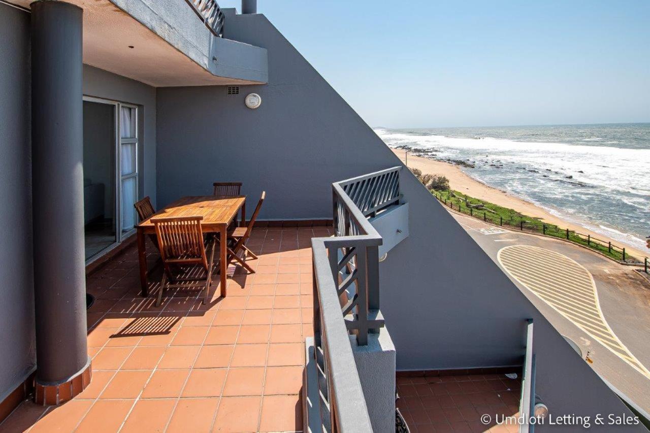 Apartment 38 Isikhulu